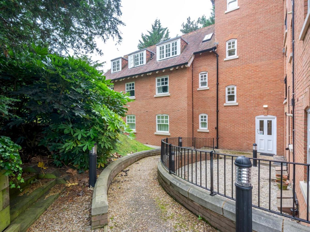 Pass The Keys Quiet 2-Bed Apartment On The Ground Floor Canterbury Kültér fotó