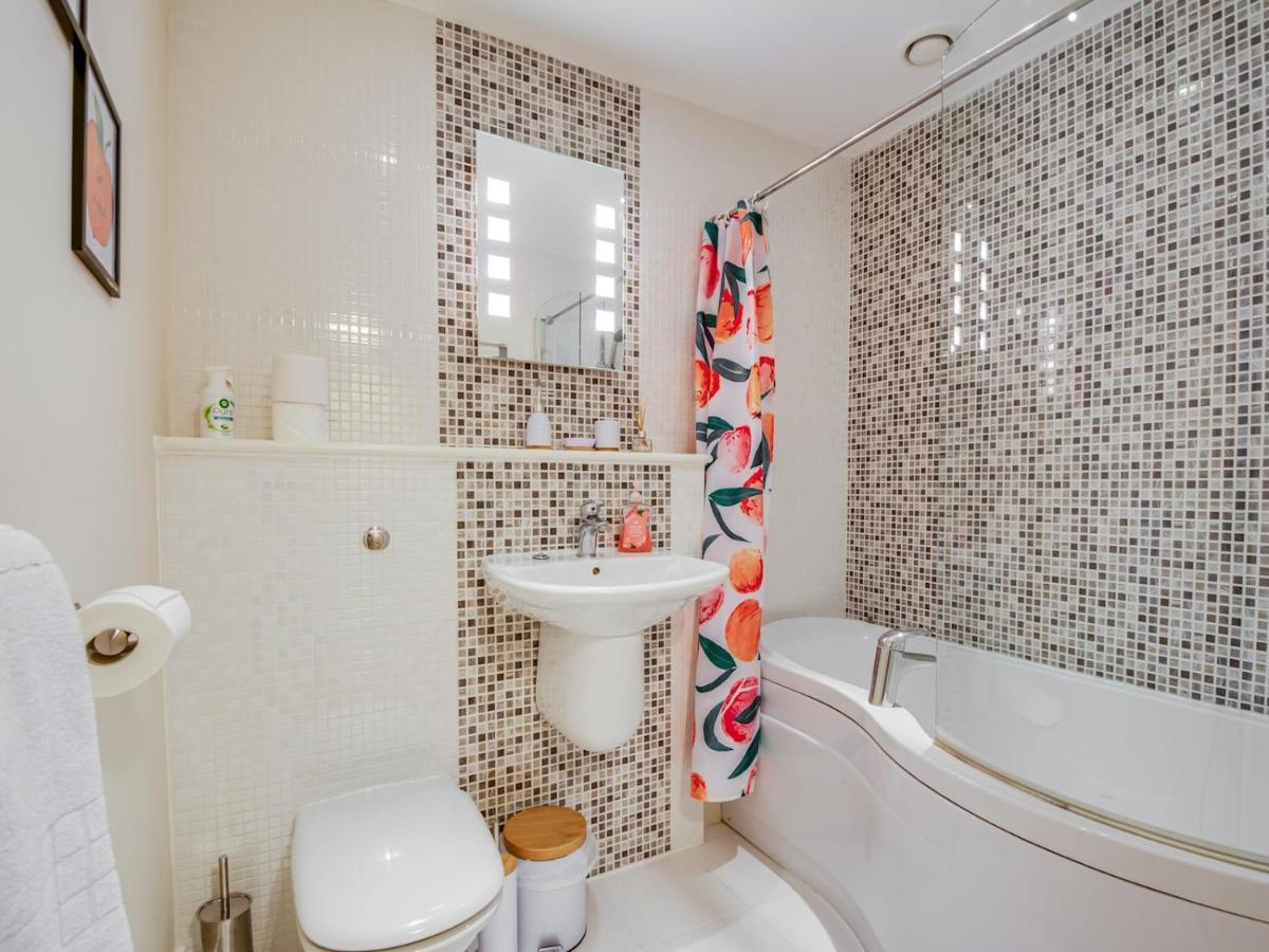 Pass The Keys Quiet 2-Bed Apartment On The Ground Floor Canterbury Kültér fotó