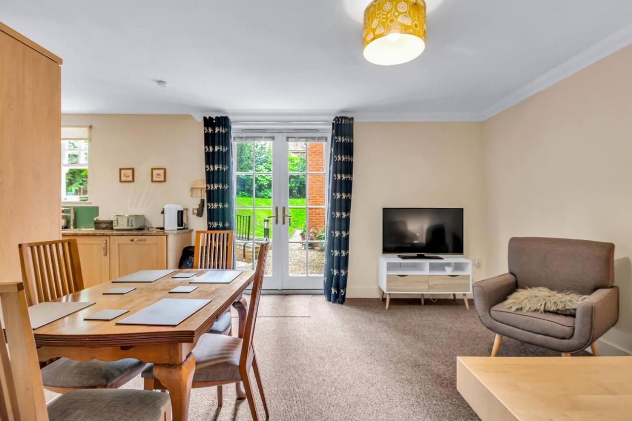 Pass The Keys Quiet 2-Bed Apartment On The Ground Floor Canterbury Kültér fotó