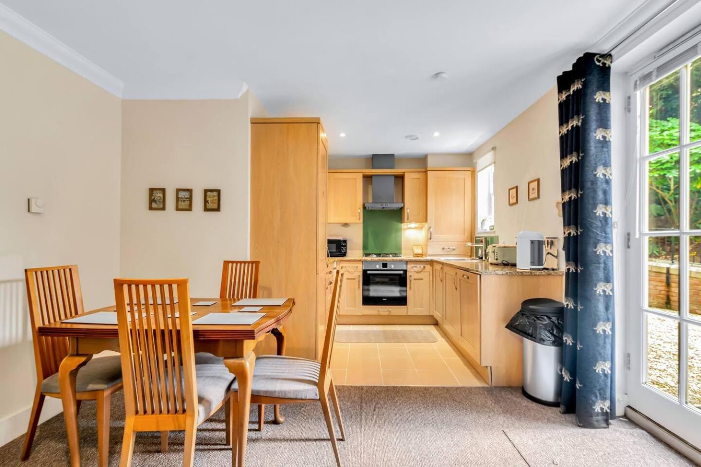 Pass The Keys Quiet 2-Bed Apartment On The Ground Floor Canterbury Kültér fotó