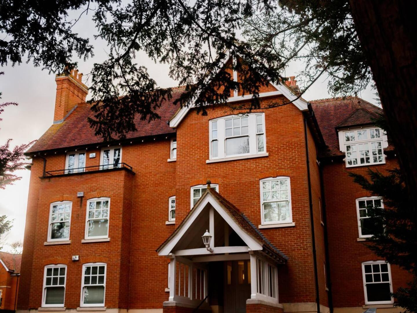 Pass The Keys Quiet 2-Bed Apartment On The Ground Floor Canterbury Kültér fotó