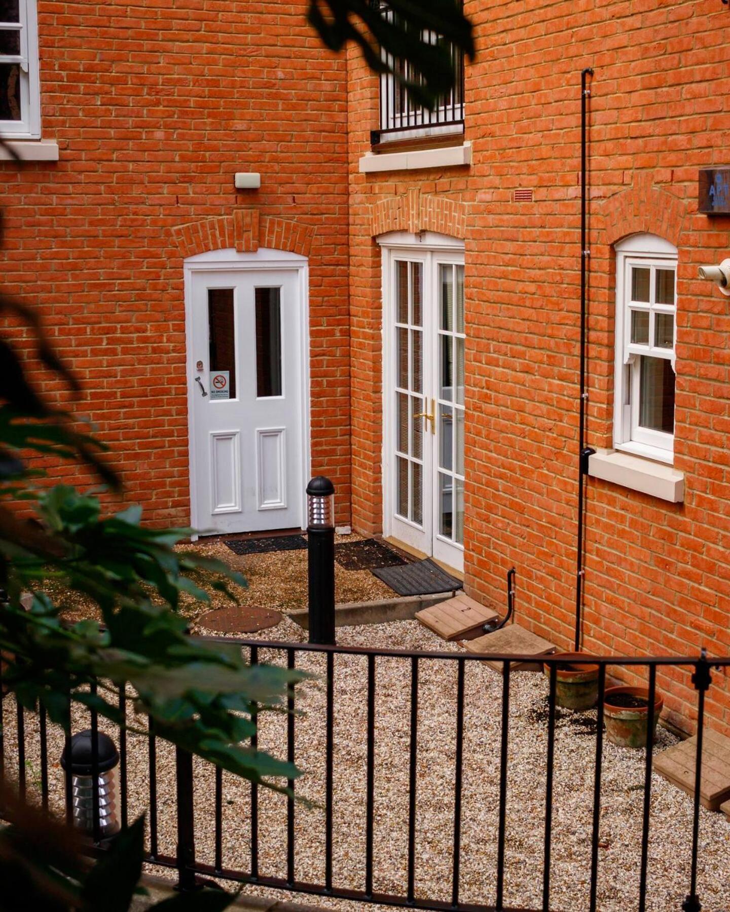 Pass The Keys Quiet 2-Bed Apartment On The Ground Floor Canterbury Kültér fotó